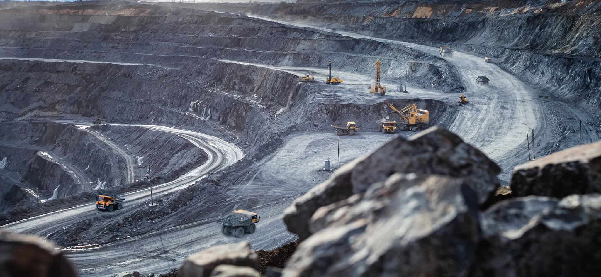 EUA voltam a apostar na mineração de urânio e a culpa é da IA