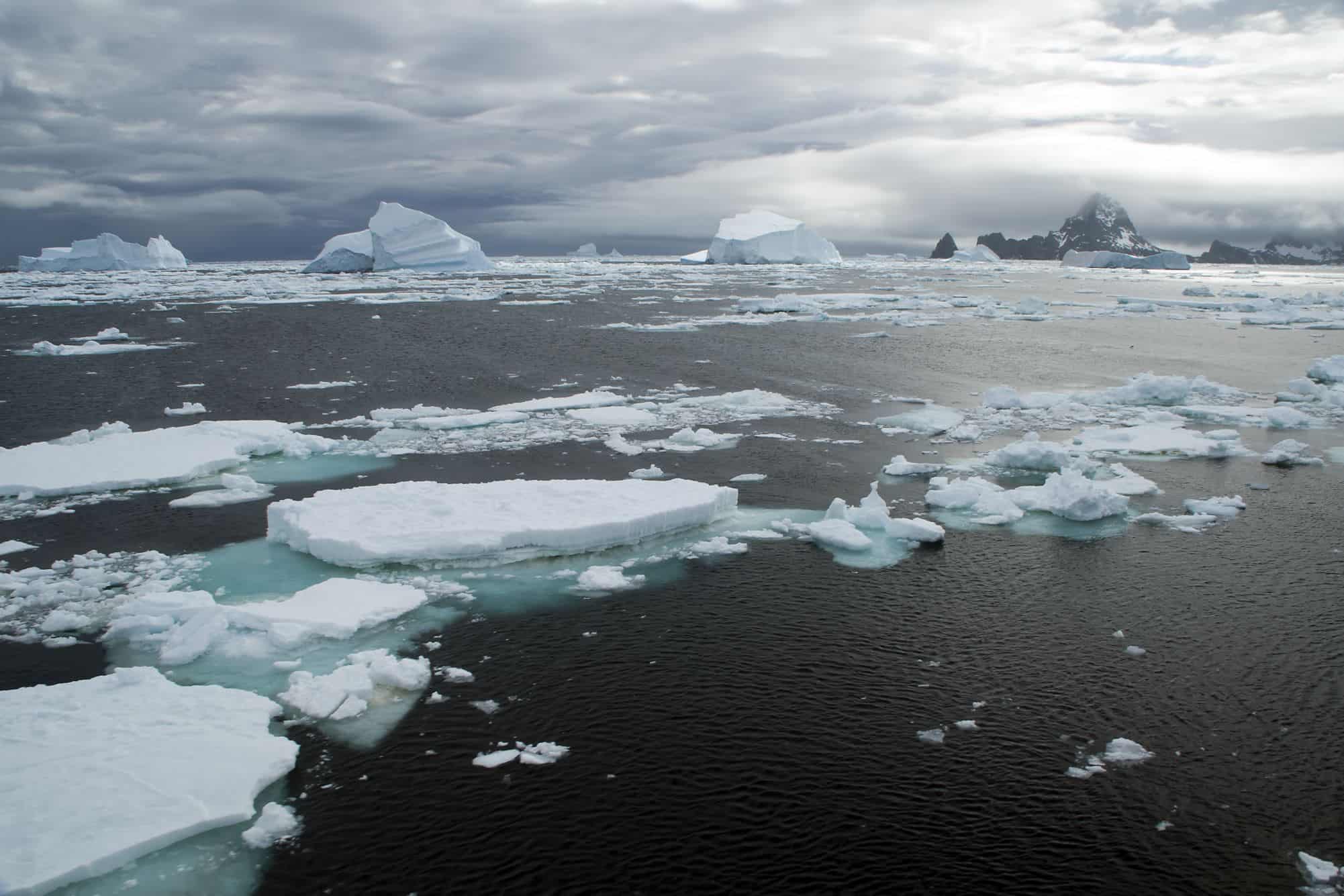 Oceano Ártico não congelou mesmo durante duas eras glaciais